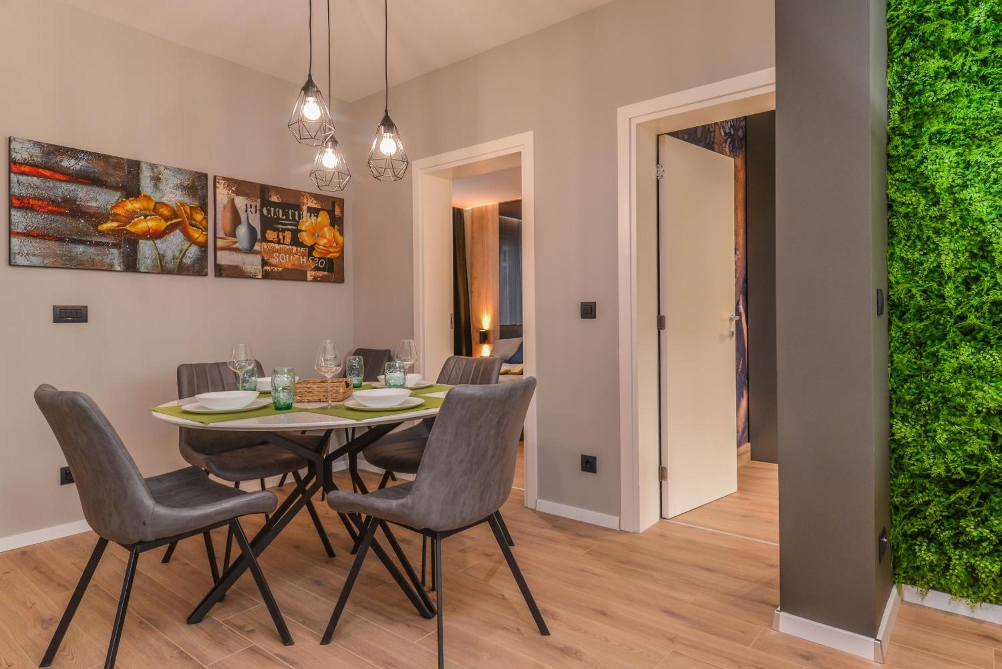 Appartement Luxe Dream Apt, 2-bdr, 2-bthr *